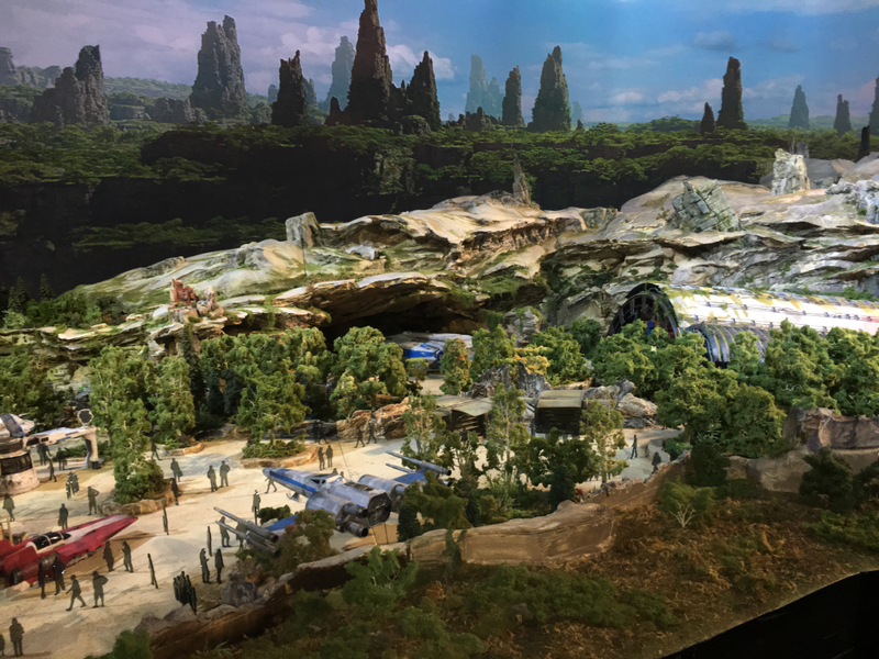 Illustration for article titled Here's Your First Look at an Insanely Detailed Model of Disney's Star Wars Land (UPDATED)